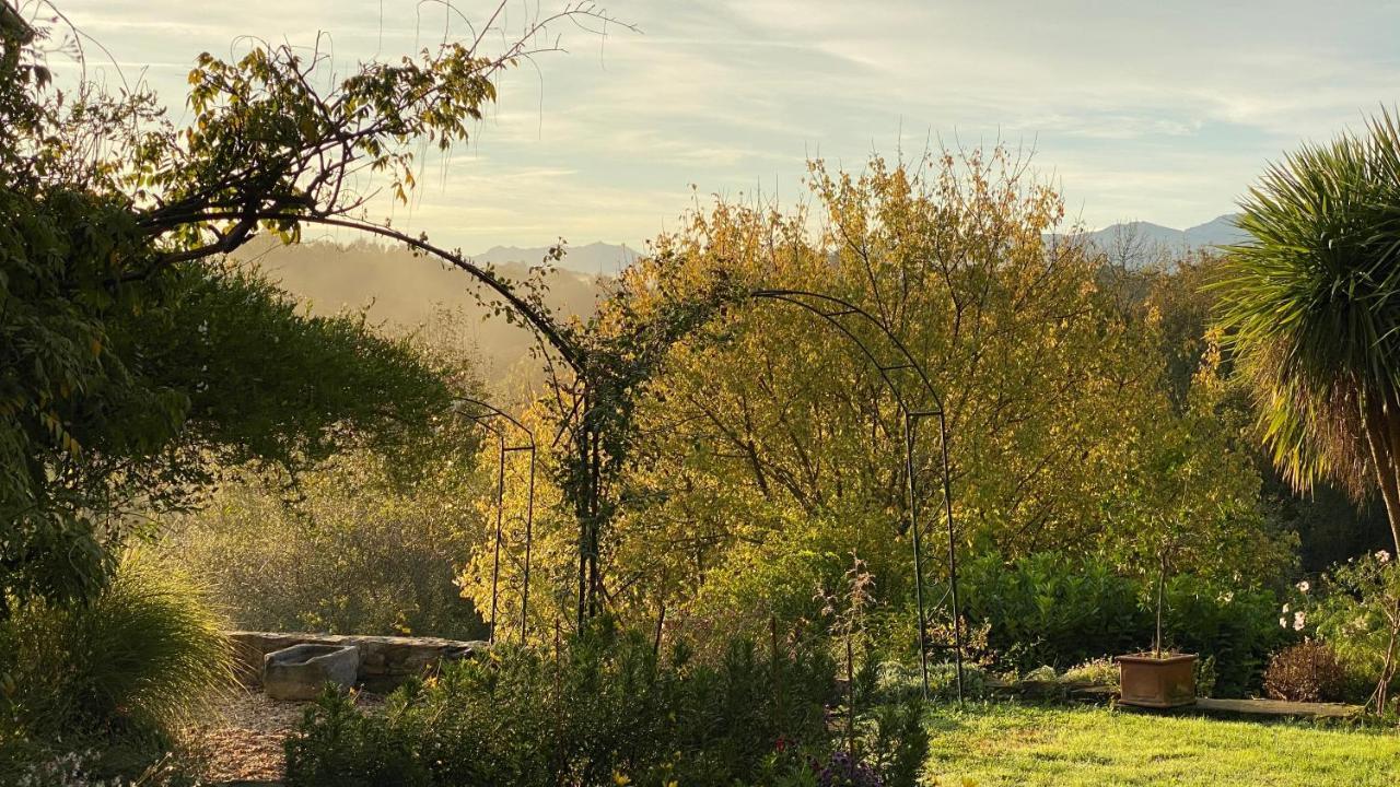 Chambres D'Hotes Secret Pyrenees Lasseube エクステリア 写真