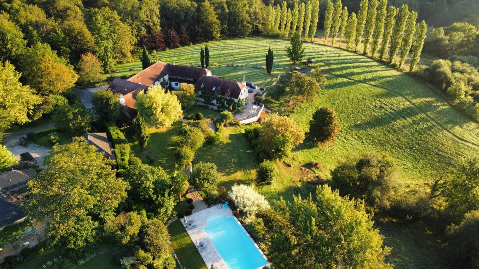 Chambres D'Hotes Secret Pyrenees Lasseube エクステリア 写真